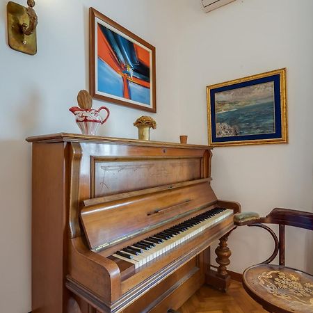 City Apartment With Garden - Happy Rentals Рийека Екстериор снимка