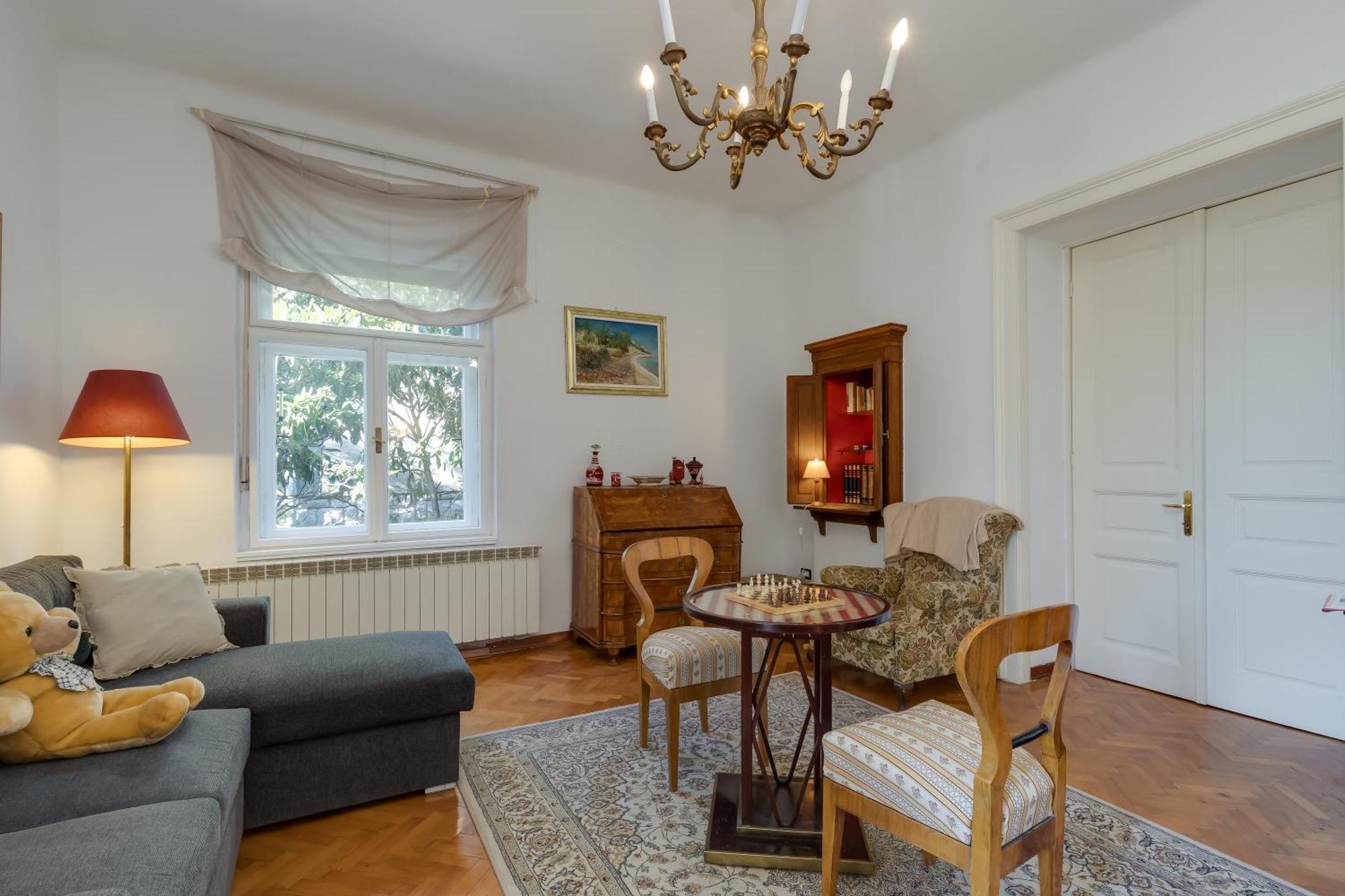 City Apartment With Garden - Happy Rentals Рийека Екстериор снимка