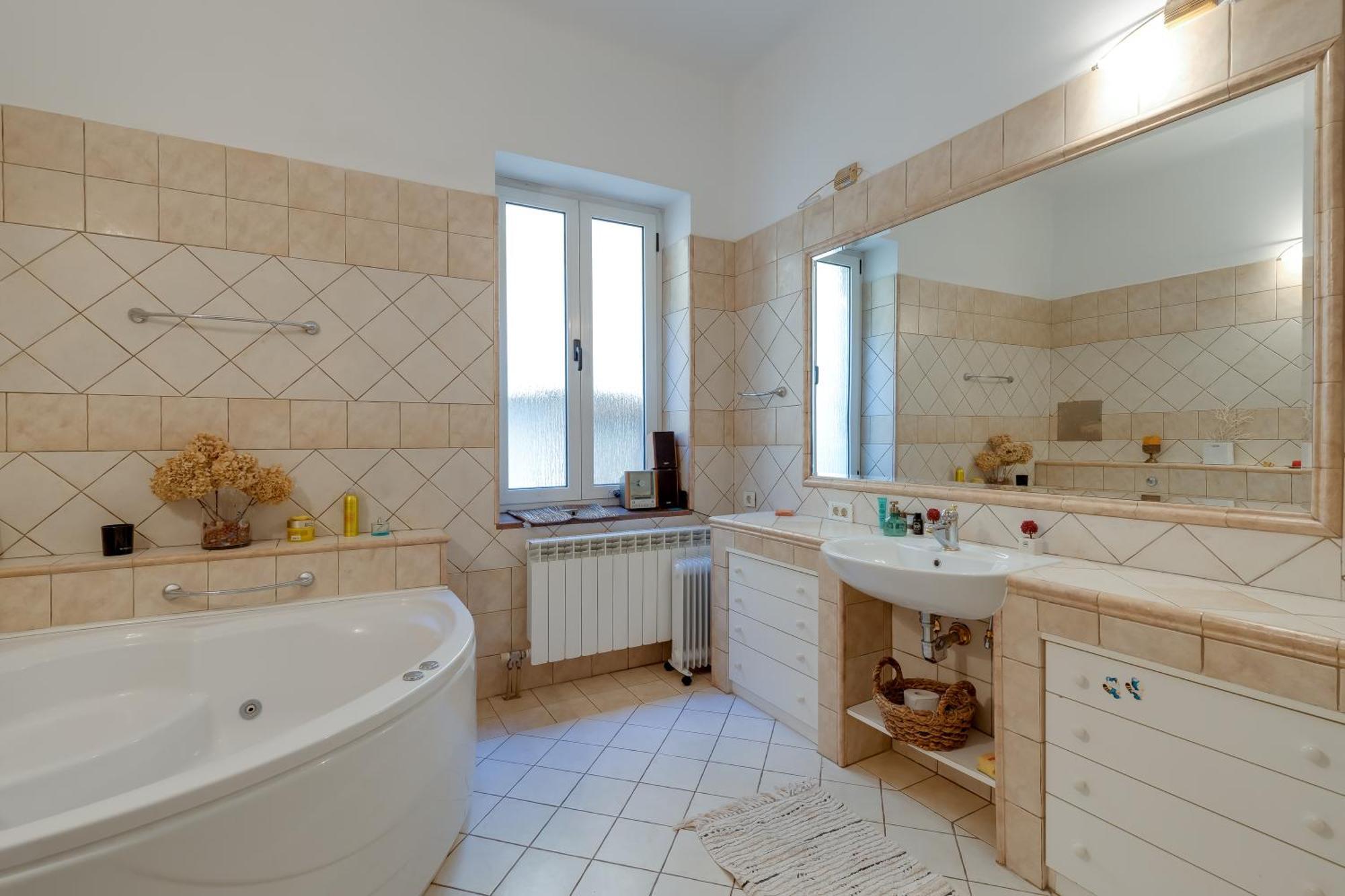 City Apartment With Garden - Happy Rentals Рийека Екстериор снимка